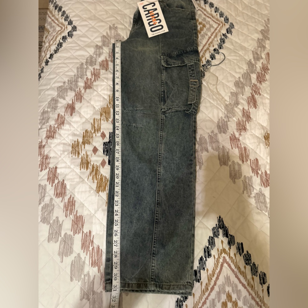 Cargo Jeans Womens Large NWT Pockets Front Bottom & Sides Baggy. Size 7/28. NWT - Picture 10 of 12